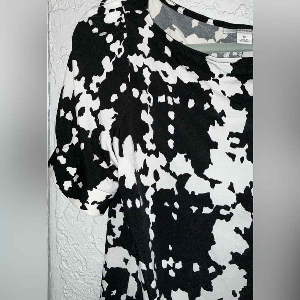 Dressbarn Monochrome Patterned Dress - Picture 6 of 8